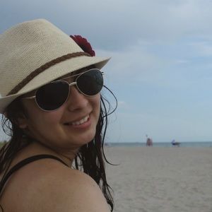 Meet your Posher, Zulma